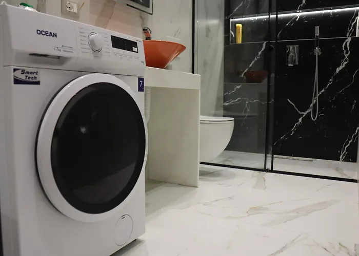 Lakeside Comfort - Self Check-in Apartment *